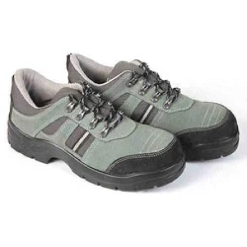 Ultima Sporty Safety Shoes